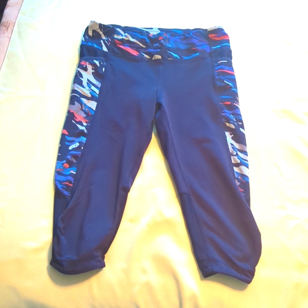 Athleta crop leggings small